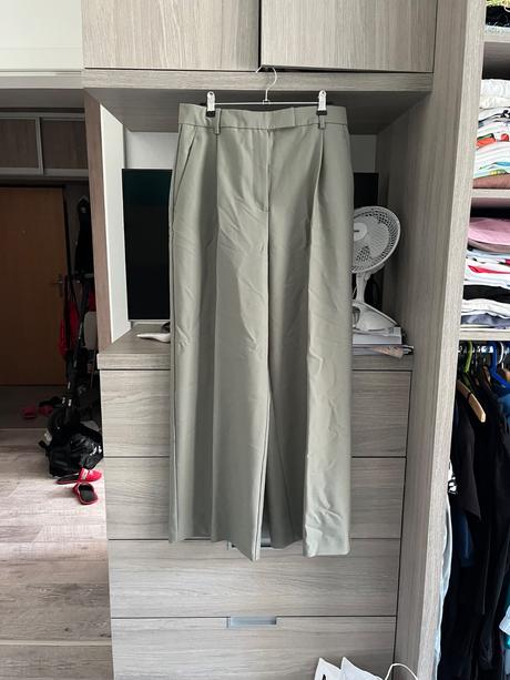 Široké elegantné nohavice, zara,m