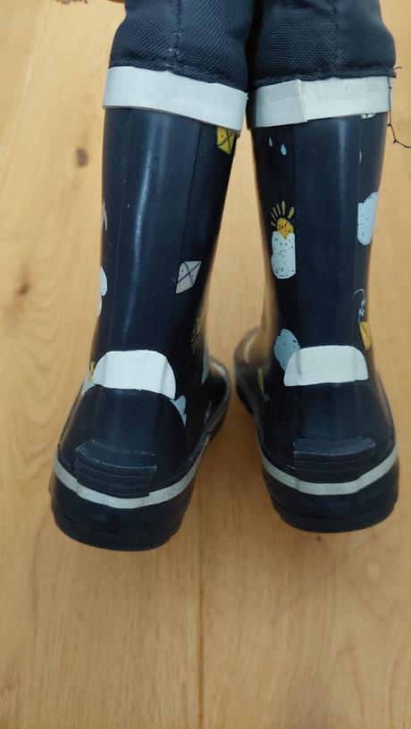 Gumáky, tcm,26 / 27