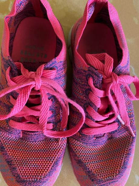 Ľahučké tenisky, next,36