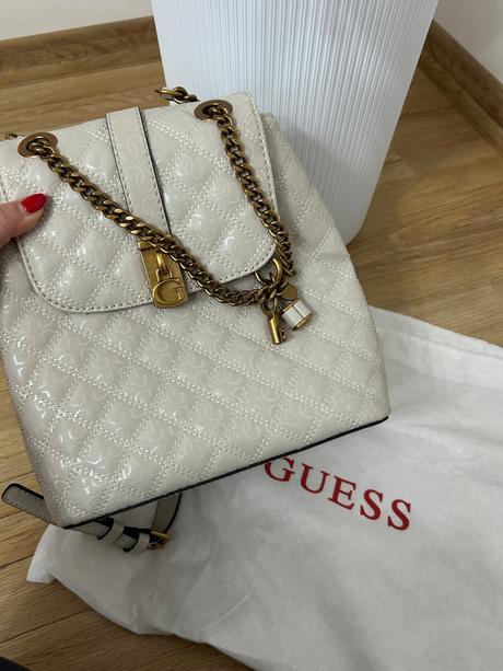 Guess ruksak, guess