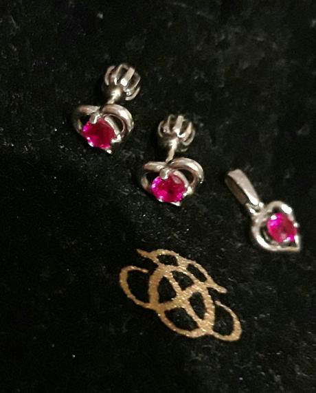 Nausnicky aj prívesok 925,