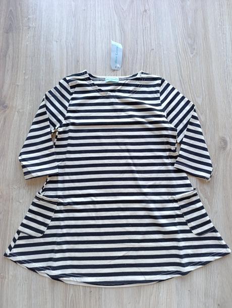 Dievčenské pásikové šaty, 116