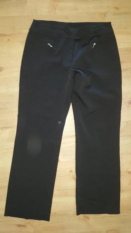 Čierne nohavice, 42