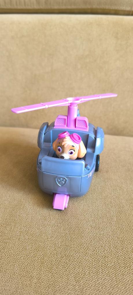 Labková patrola autá, 