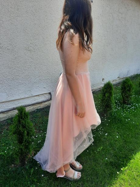 Dievčenské šaty, m