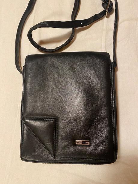 Kožena crossbody taška, 