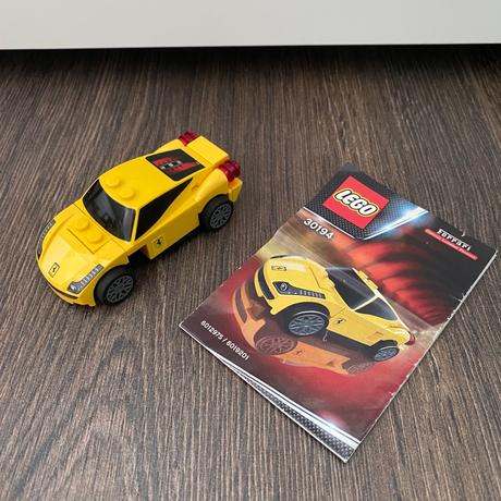 Zberateľské lego ferrari,