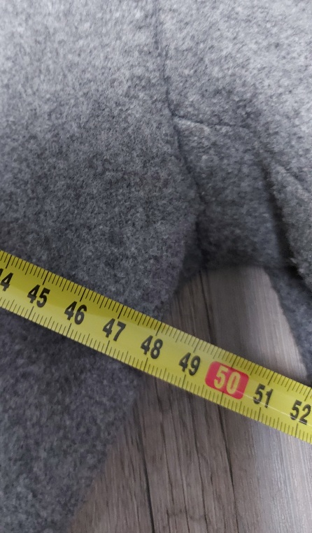 Sivý kabátik s kapucňou, amisu,38