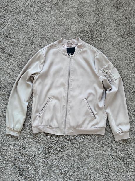 Amisu bunda, amisu,m