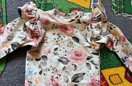 Prenadherne body top stav s volanikmi, 68