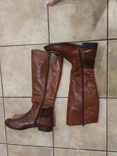Konakove kozene cizmy, 38