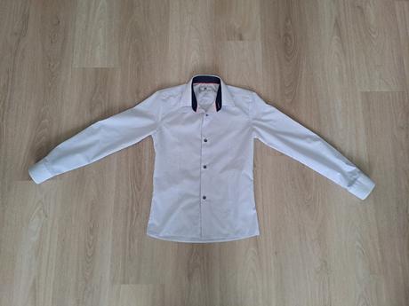 Slávnostné oblečenie, 146