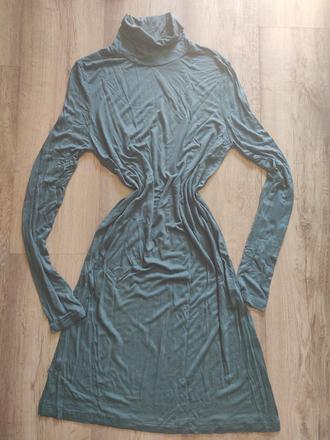 Rolákove saty, gate,m