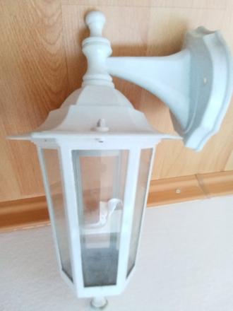 Vonkajšia lampa,