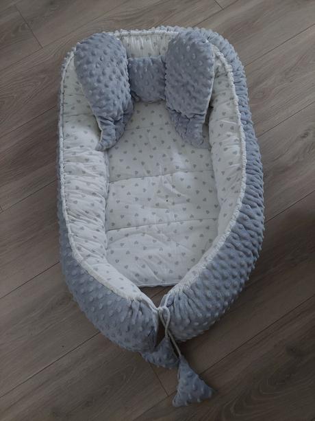 Hniezdo, šírka (cm): 30,dĺžka (cm): 70