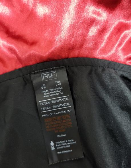 Plášť s netopiermi na 3-4 roky, 