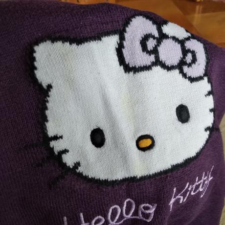 Pletené fialové šaty, 86