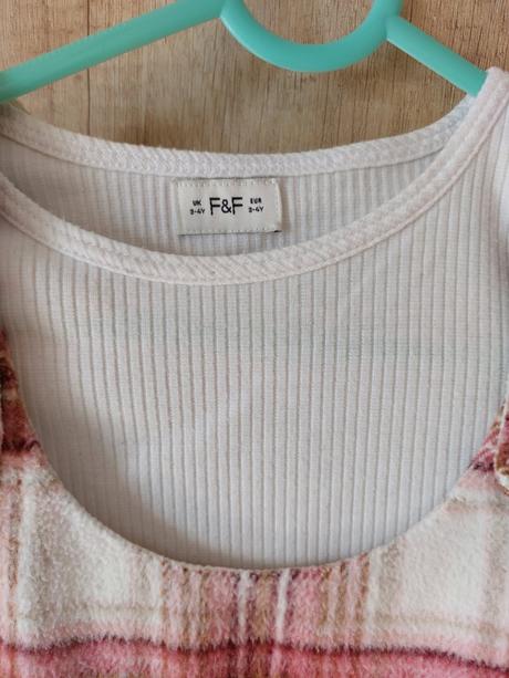 Krasne šaty, f&f,104