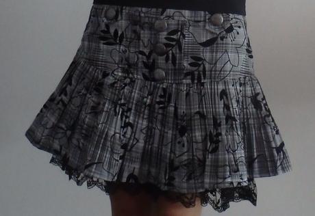 Spolocenska sukna, m