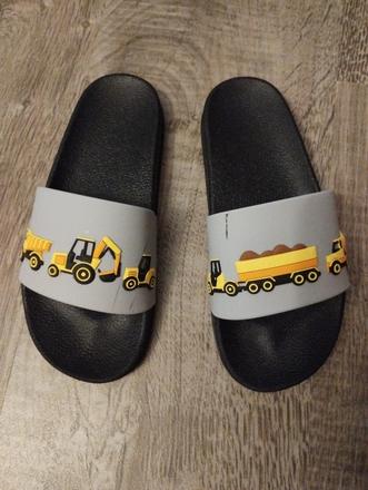 Šľapky dedoles, 32