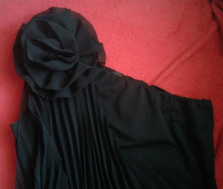 Elegantné spoločenské šaty, m