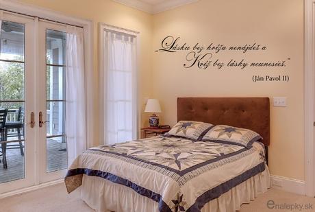 Kresťanské nálepky na stenu - láska a kríž, 