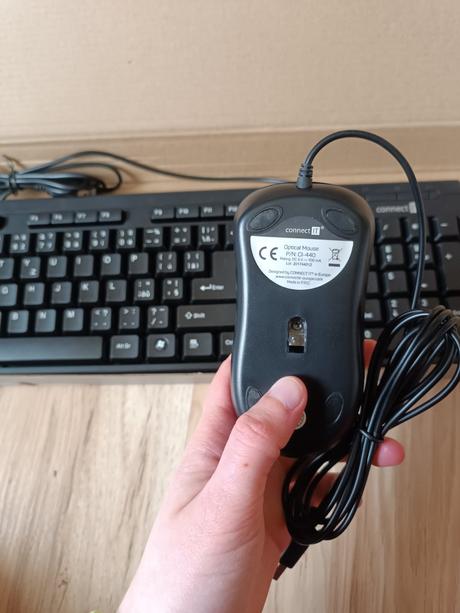 Set klávesnica a myš connect it,