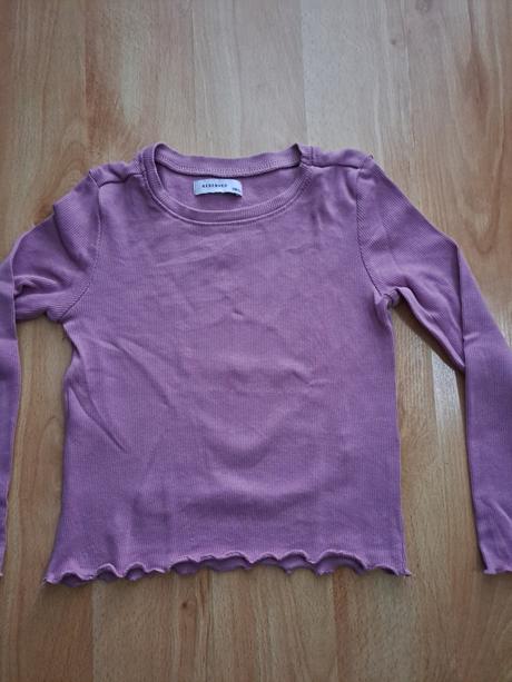 Vrubkovane tričko, reserved,104