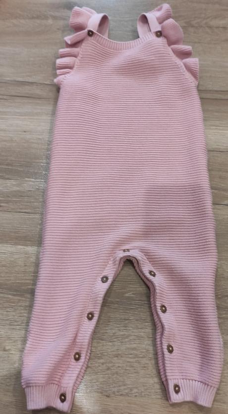 Dojčenský overal, 86