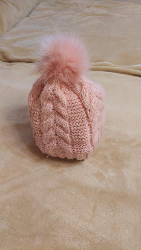 Teplá čiapka, c&a,146