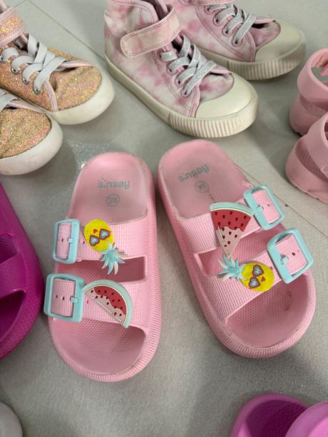 Balík topánok na leto velkost 28, 28