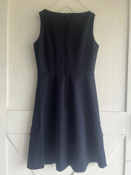 Tmavomodré minimalistické šaty, h&m,m