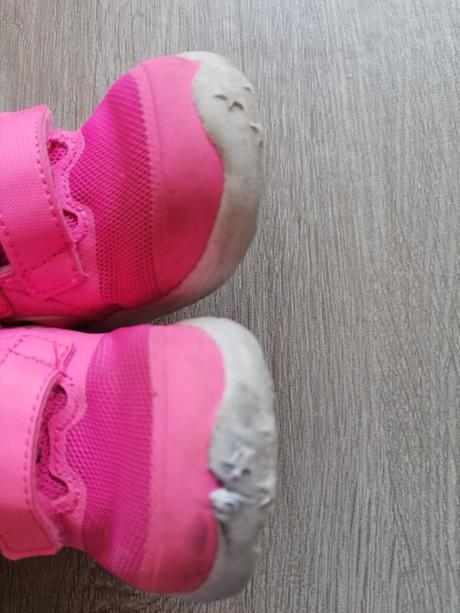 Výrazne sietkovane tenisky, nike,21