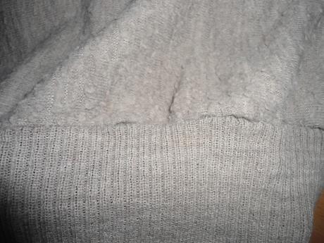 Bledy tenky sveter, l