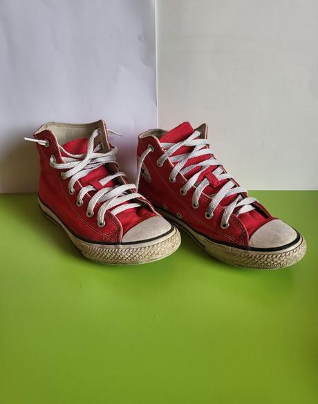 Dievcenske converse, converse,35