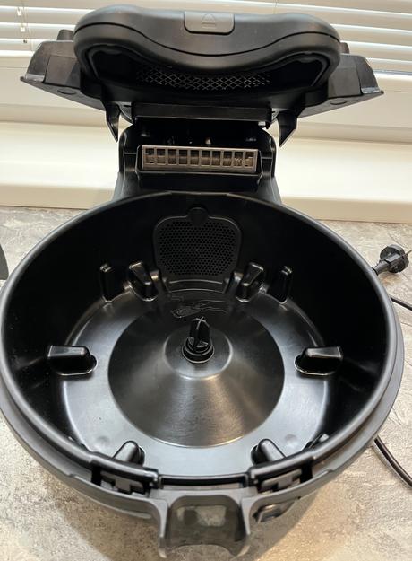 Teplovzdušná fritéza tefal actifry genius séria 04, tefal