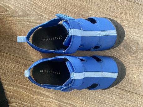 Sandale reserved, reserved,34