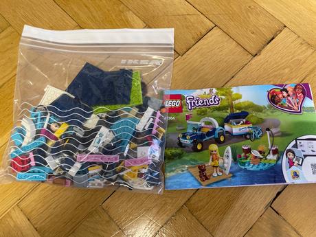Lego friends 41364 stephanie bugina a príve, 