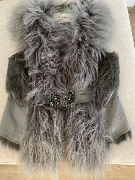 Vestičkami práva tibetská koza, l