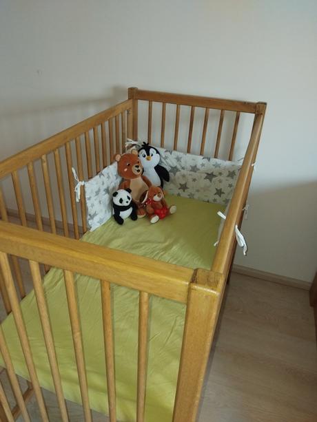 Ručne robená dubová detská postieľka z masívu, šírka (cm): 65,dĺžka (cm): 120