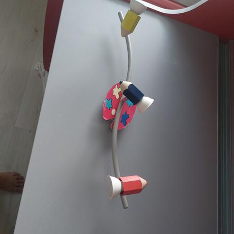 Detský luster ceruzky, 