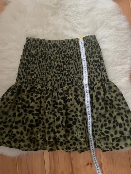 Zelena mini sukna s volanom, h&m,m