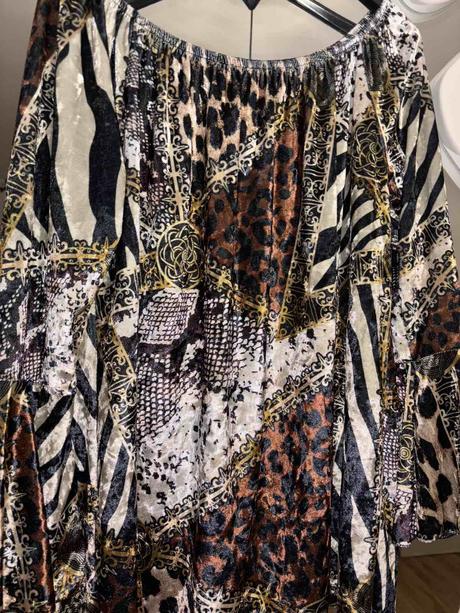 Zamatový off shoulder l, l