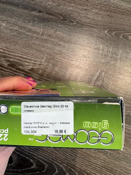 Geomag- magneticka svietiaca stavebnica, 