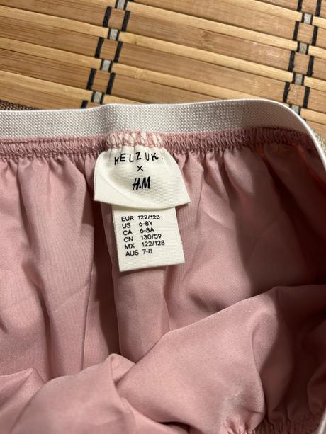 Flitrova sukna, h&m,122