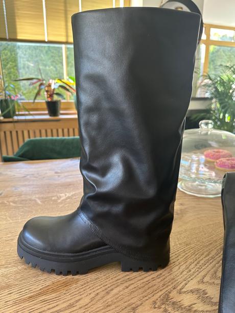 Štýlové čižmy, pull&bear,38