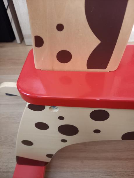 Drevený hojdací koník s ohrádkou janod,