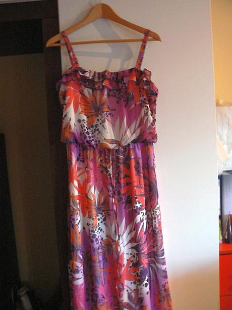 Dlhé kvetinové šaty, m