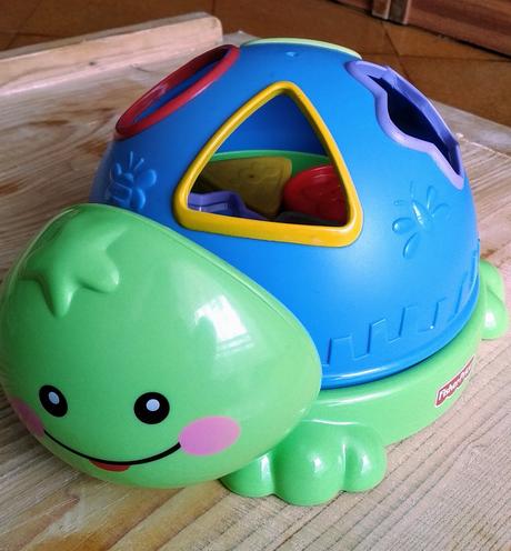 Korytnačka - vkladačka tvarov - fisher price, 