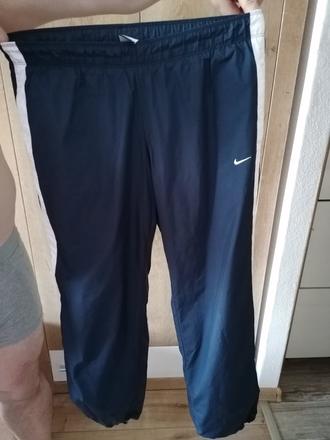Športové šušťákové nohavice nike, nike,l